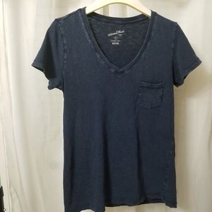 Universal Thread Navy Blue V Neck TShirt